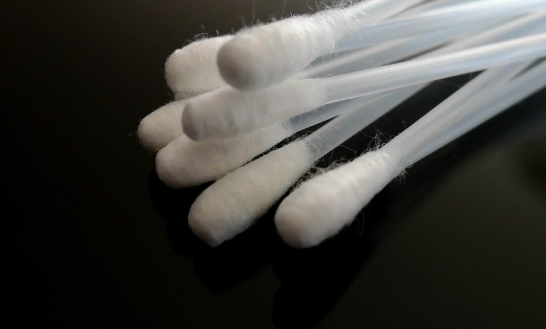 DIY_santé_:_5_méthodes_efficaces_pour_nettoyer_vos_oreilles_sans_coton_tiges